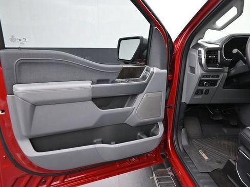 Used 2022 Ford F150 Lariat RWD image 17