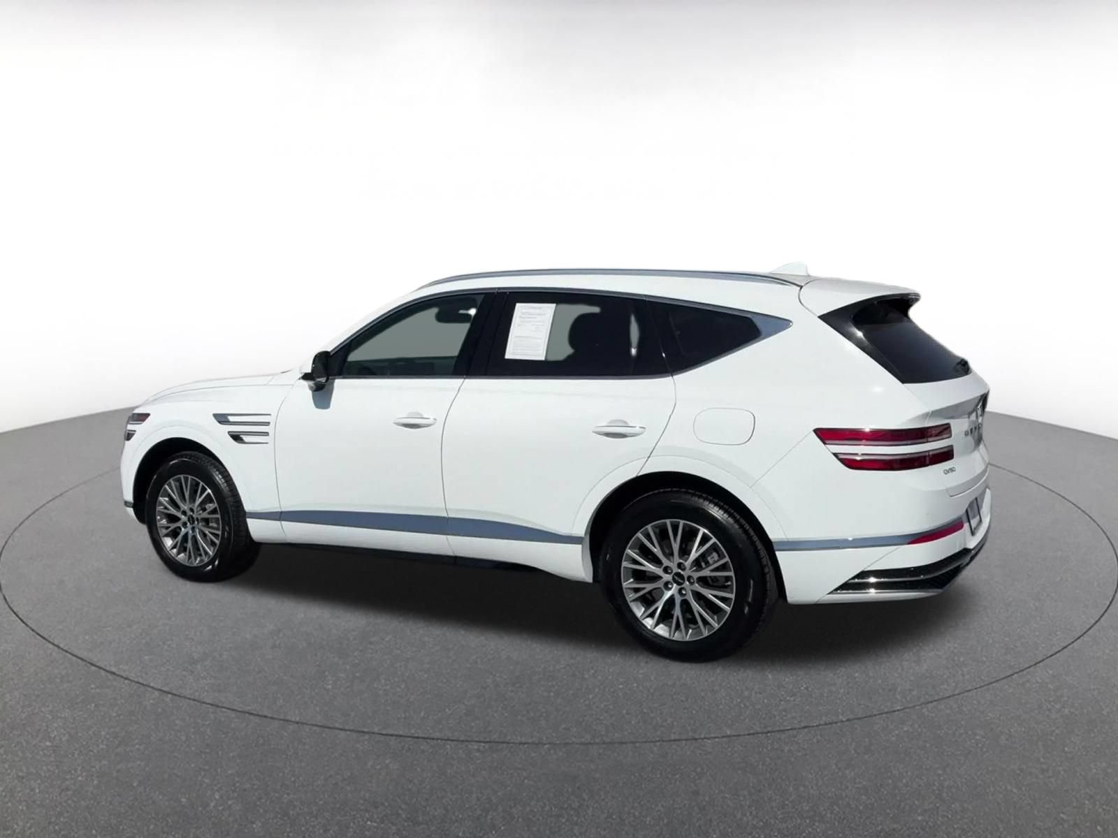 Used 2026 Genesis GV80 2.5T AWD/4WD image 9