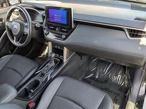 Used 2024 Toyota Corolla Cross XLE image 20