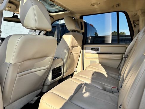 Used 2016 Ford Expedition Limited w/ Equipment Group 301A image 17