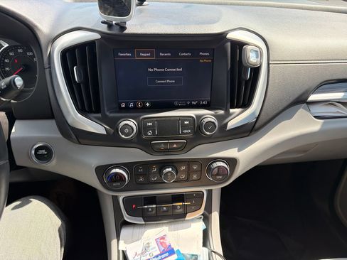 Used 2022 GMC Terrain SLT w/ Tech Package FWD image 20