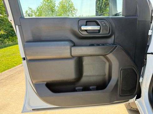 Used 2025 Chevrolet Silverado 2500 Custom w/ Custom Value Package AWD/4WD image 24