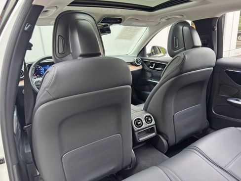 Used 2022 Mercedes-Benz C 300 Sedan image 39