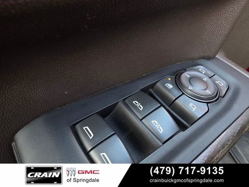 Used 2022 GMC Sierra 1500 Denali w/ Denali Premium Package AWD/4WD image 12