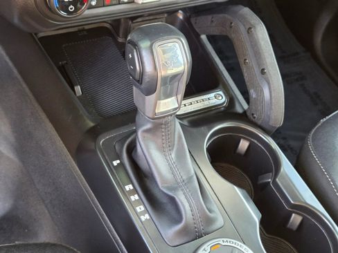 Certified 2025 Ford Bronco Badlands image 23