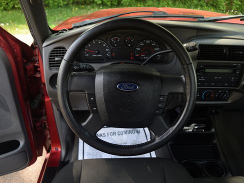 Used 2011 Ford Ranger XLT RWD image 4