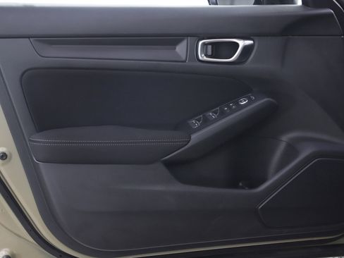 Used 2025 Honda Civic Sport image 19