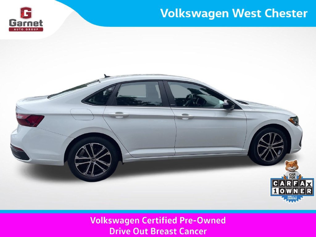 Certified 2024 Volkswagen Jetta Sport FWD image 7