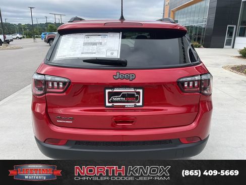 New 2026 Jeep Compass Latitude AWD/4WD image 16