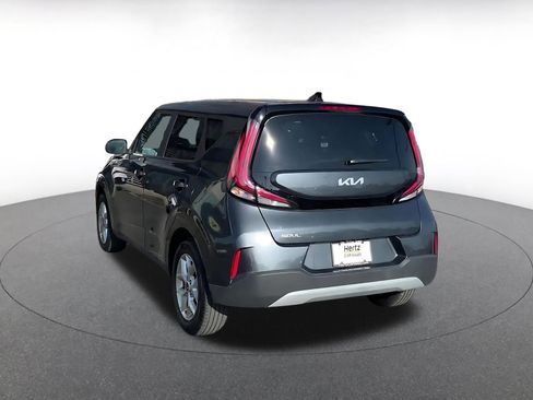 Used 2025 Kia Soul LX w/ LX Technology Package image 11