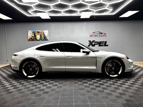 Used 2022 Porsche Taycan 4S image 15
