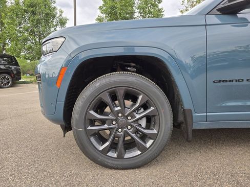 New 2026 Jeep Grand Cherokee Limited AWD/4WD image 5