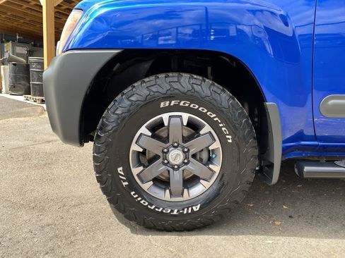 Used 2014 Nissan Xterra PRO-4X w/ Pro-4x Leather Package AWD/4WD image 12