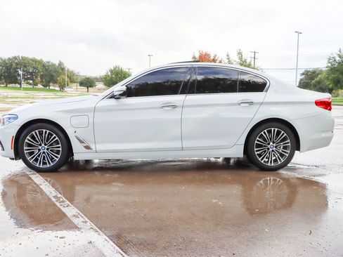 Used 2018 BMW 530e image 4