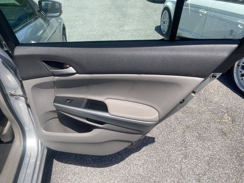 Used 2009 Honda Accord EX-L image 28