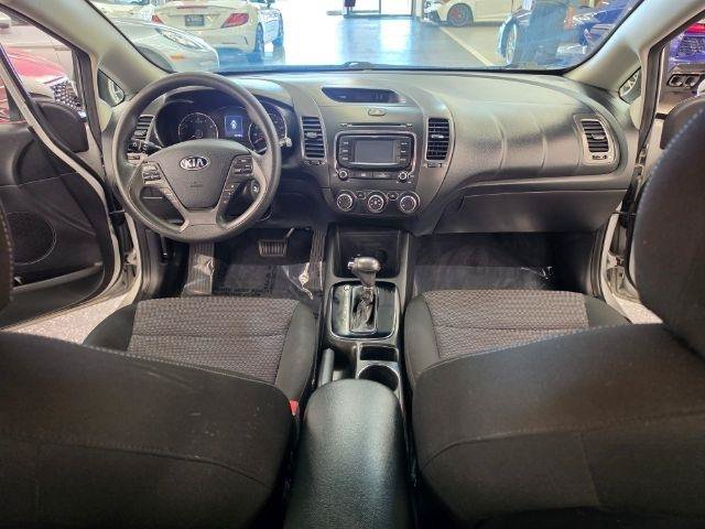 Used 2018 Kia Forte LX w/ LX Rear Camera Package FWD image 10