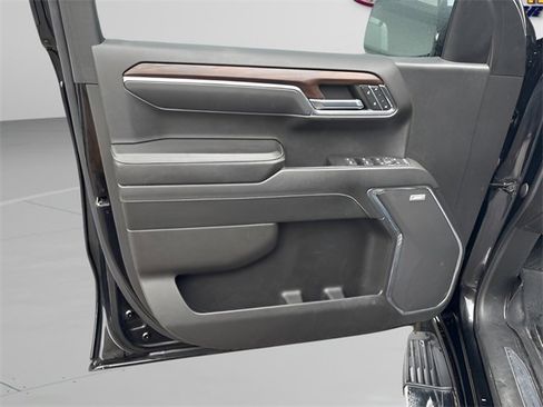 Used 2023 GMC Sierra 1500 SLT w/ SLT Premium Plus Package image 6