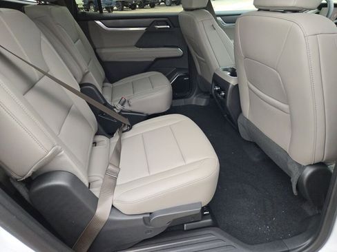 New 2026 GMC Acadia Elevation w/ Elevation Premium Package FWD image 9