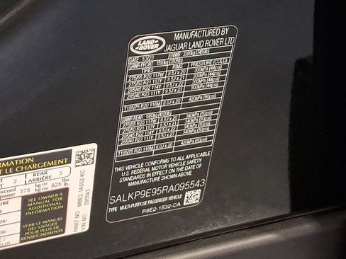 Certified 2024 Land Rover Range Rover SE image 27