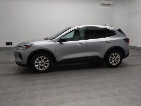 Used 2024 Ford Escape Active FWD image 2