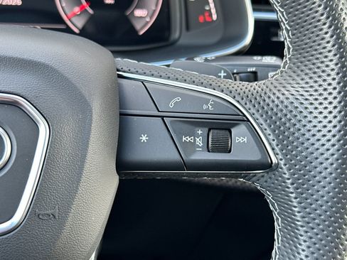 Used 2024 Audi SQ7 Prestige AWD/4WD image 29