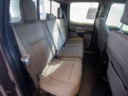 Used 2015 Ford F150 XLT w/ Equipment Group 302A Luxury image 18