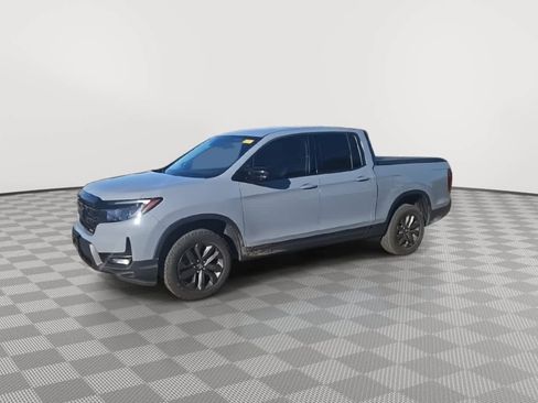 Certified 2024 Honda Ridgeline Sport image 4