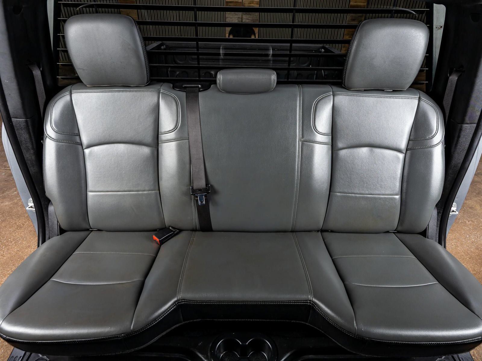Used 2021 RAM 2500 Tradesman w/ Chrome Appearance Group AWD/4WD image 32