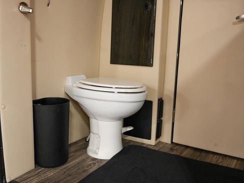 Used 2020 Mercedes-Benz Sprinter 3500 image 18