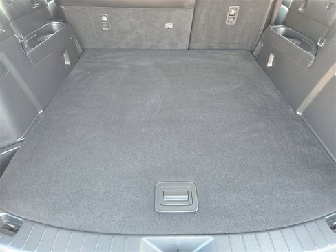 Used 2025 MAZDA CX-70 Plug-In Hybrid w/ Premium Pkg image 30