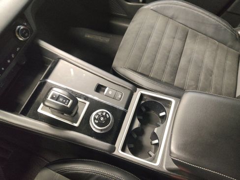 Used 2022 Mitsubishi Outlander SE FWD image 26