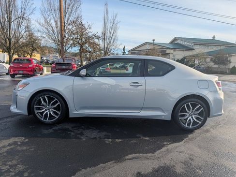 Used 2014 Scion tC image 5