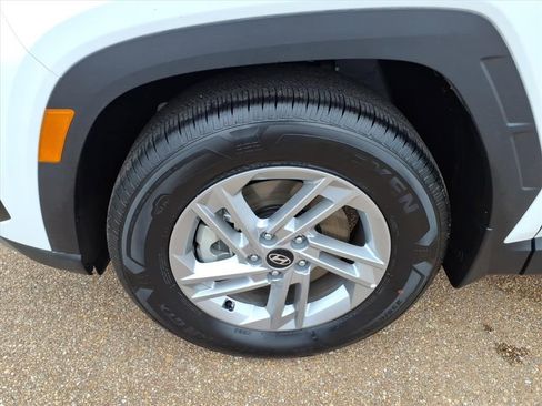 New 2026 Hyundai Tucson SE image 9