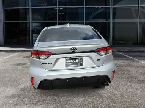 Used 2025 Toyota Corolla SE image 6