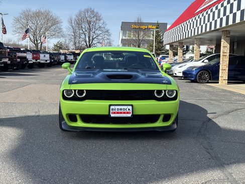 Used 2015 Dodge Challenger SRT Hellcat RWD image 2