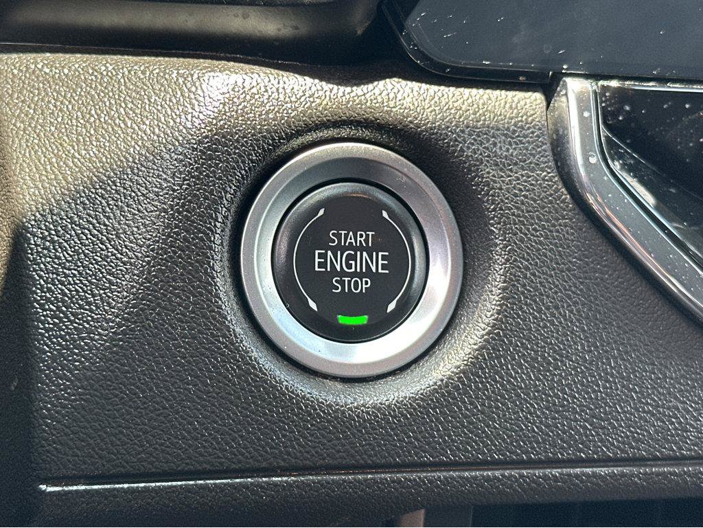 Used 2025 Chevrolet Colorado W/T AWD/4WD image 24