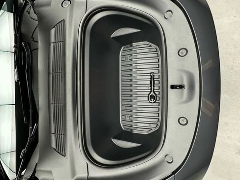 Used 2023 Tesla Model Y Long Range image 41