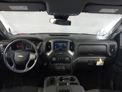 New 2025 Chevrolet Silverado 1500 Custom image 5