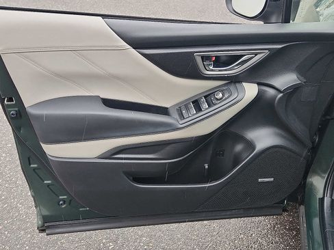 Used 2023 Subaru Forester Limited image 12