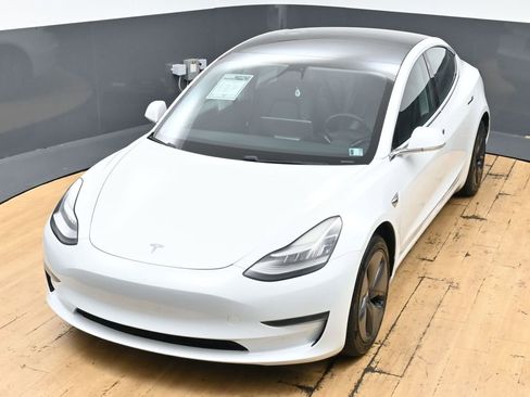 Used 2020 Tesla Model 3 Standard Range RWD image 47