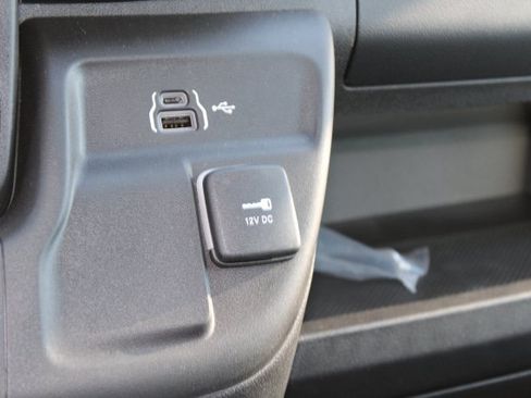 New 2025 RAM ProMaster 2500 w/ Convenience Group FWD image 35
