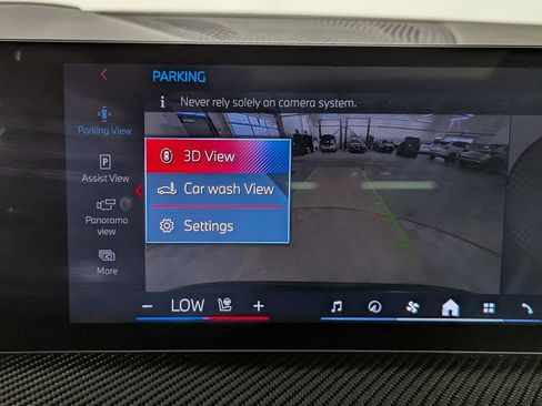 Used 2026 BMW X7 M60i image 28