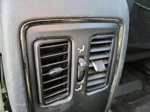 Used 2019 Dodge Durango GT image 16