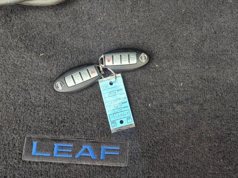 Used 2014 Nissan Leaf S image 62