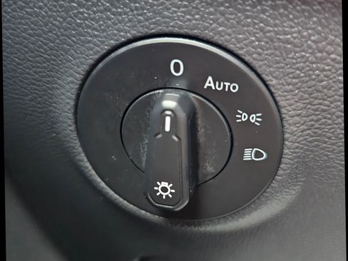 Used 2022 Volkswagen Taos S w/ IQ Drive S Package image 19