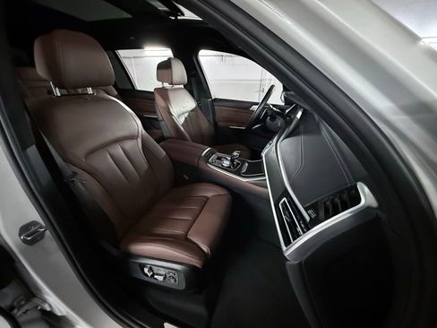 Used 2021 BMW X7 xDrive40i w/ Premium Package 2 image 30