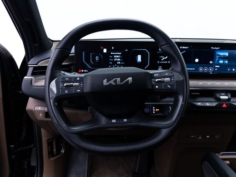 Certified 2024 Kia EV9 Land AWD/4WD image 36