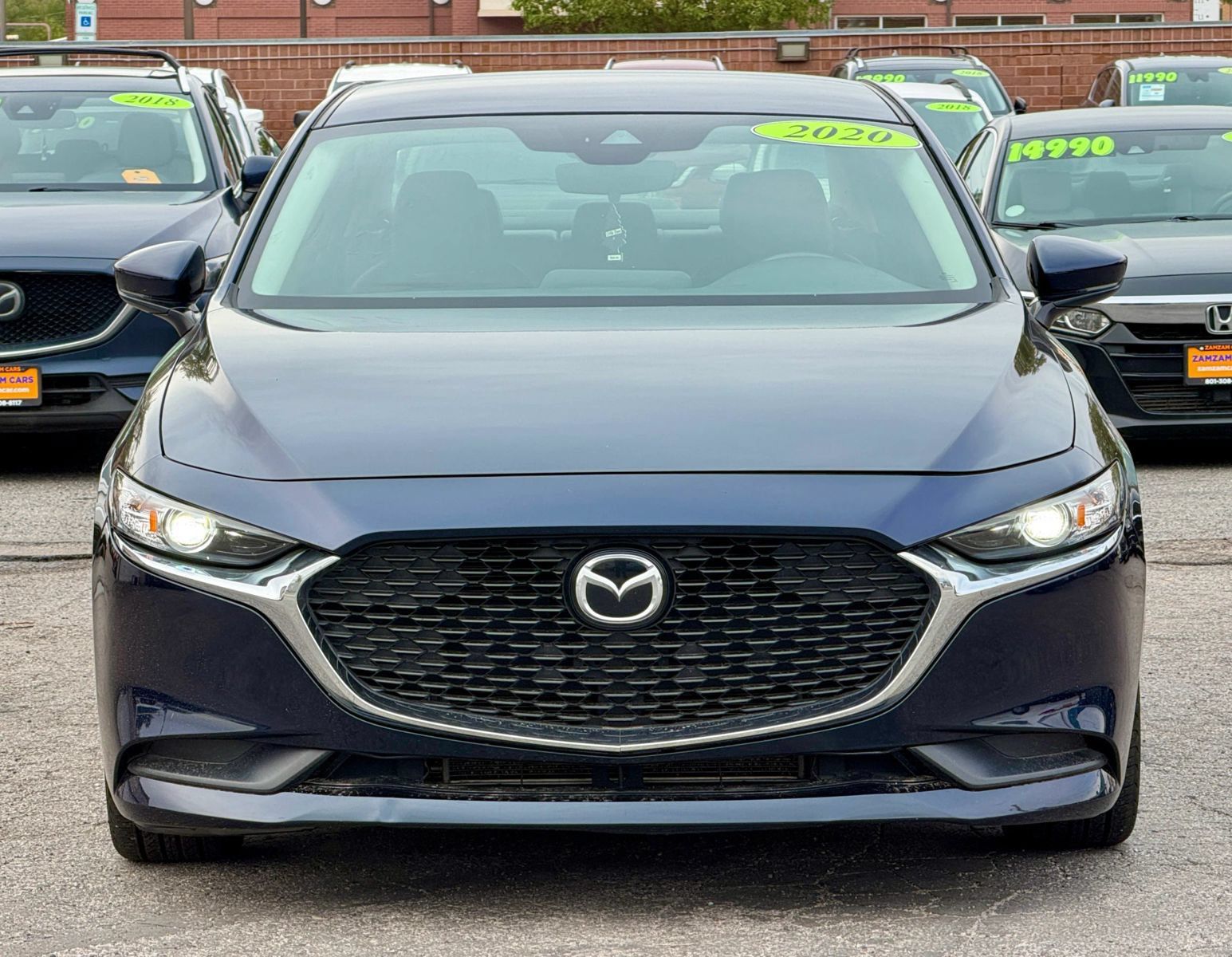Used 2020 MAZDA MAZDA3 Sedan w/ Select Package FWD image 3