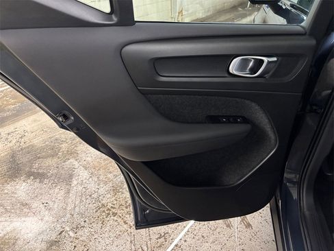 Certified 2022 Volvo XC40 P8 Recharge Plus image 15