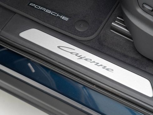 New 2026 Porsche Cayenne image 14